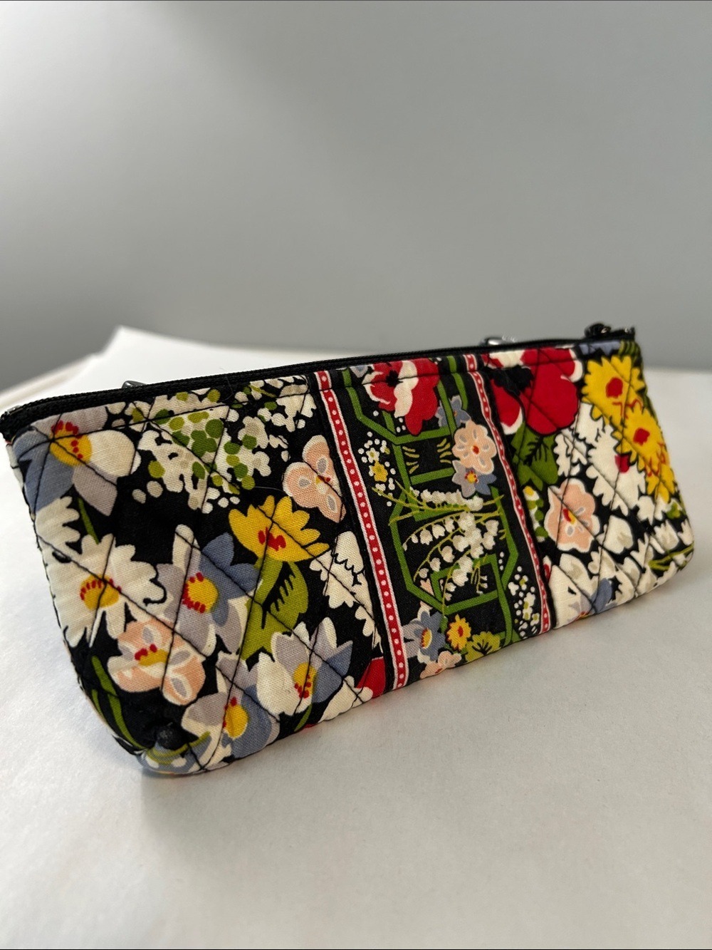 Vera Bradley Poppy Fields Makeup Brush And Pencil Case - Picture 2 of 9